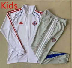 Retro Version 25-26 Bayern München White Kids/Youth Soccer Jacket Uniform-815
