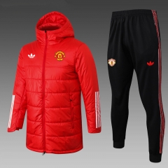 25-26 Manchester United Red Thailand Soccer Cotton Coat Uniform With Hat-815